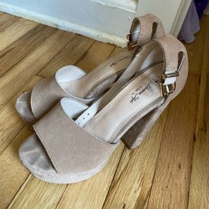 Diverse Style by Sydni Dion - Platform Chunky Heel